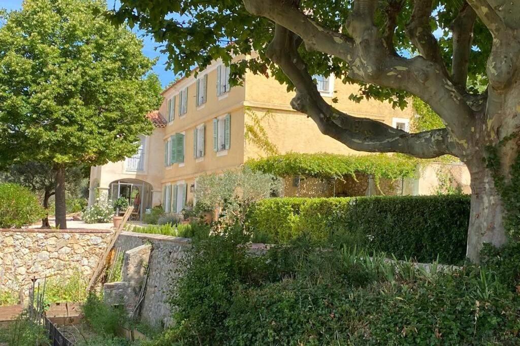 Вилла Bastide Au Milieu Des Vignes Et Des Oliviers Оп Экстерьер фото
