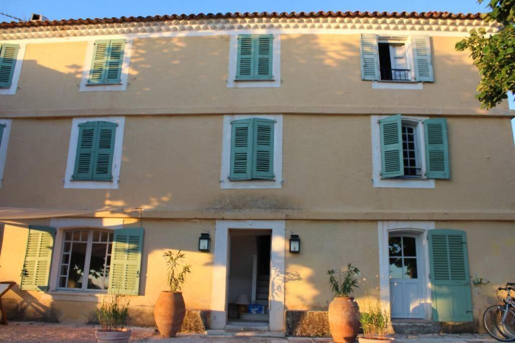 Вилла Bastide Au Milieu Des Vignes Et Des Oliviers Оп Экстерьер фото